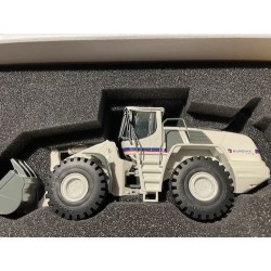 Webshop VINCI - Loader Eurovia L586