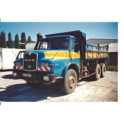 Camion ancien MAN DHAK Cochery-Bourdin Chaussées