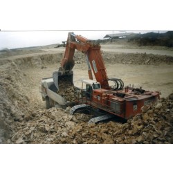 Excavator Demag H111 EJL